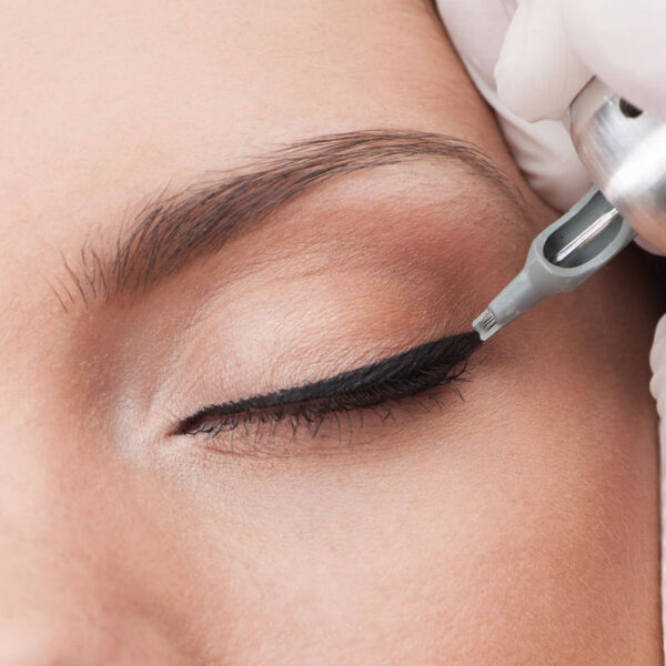 Eyeliner- both upper and lower lid